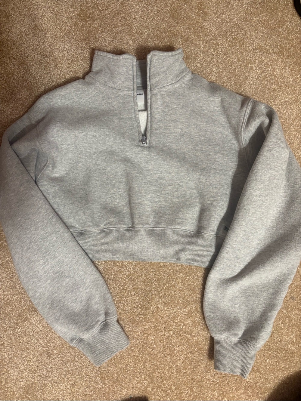 Aritzia TNA Heather Gray Cropped Quarter-Zip Sweatshirt